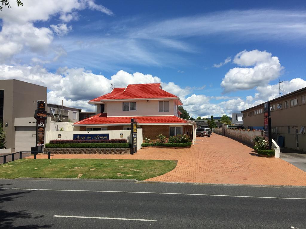 Ascot On Fenton Motel Роторуа Екстериор снимка